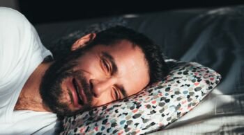 comment gérer la tristesse - homme