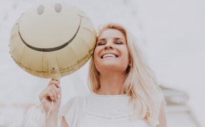 Dépression souriante : quand on cache sa douleur
